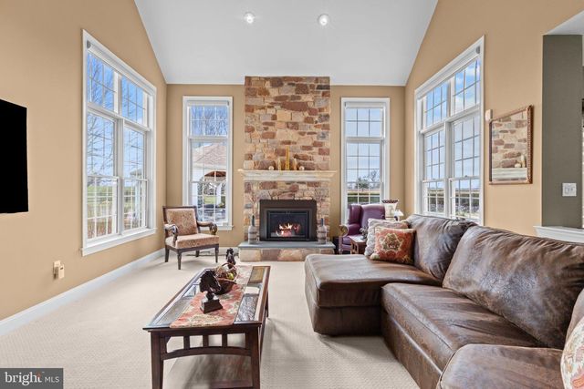 1100 PINEVILLE RD, New Hope, PA 18938