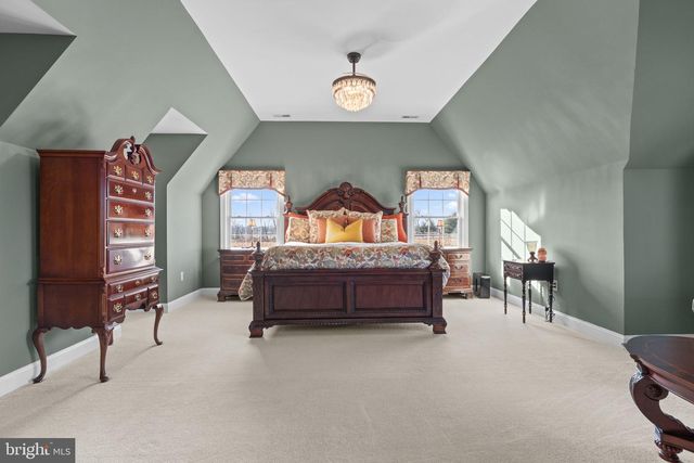 1100 PINEVILLE RD, New Hope, PA 18938