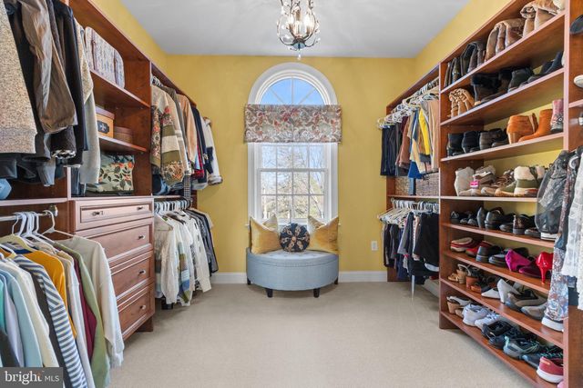 1100 PINEVILLE RD, New Hope, PA 18938