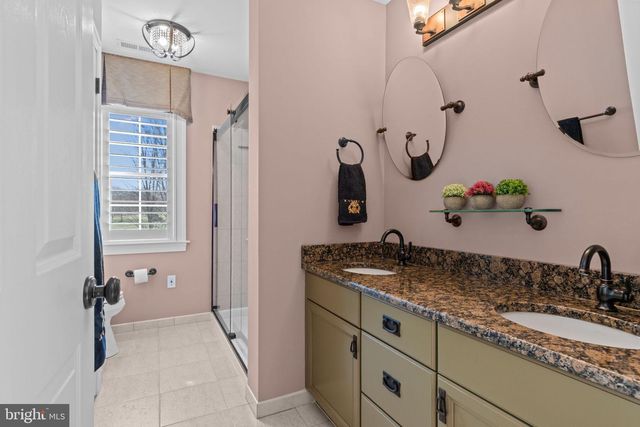 1100 PINEVILLE RD, New Hope, PA 18938