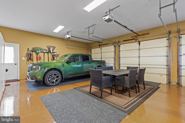 1100 PINEVILLE RD, New Hope, PA 18938