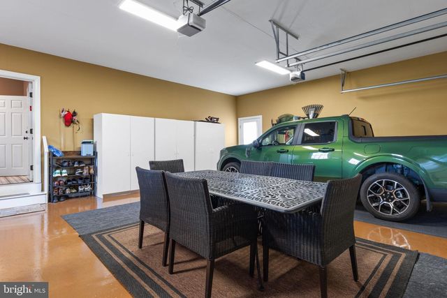 1100 PINEVILLE RD, New Hope, PA 18938