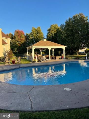 1100 PINEVILLE RD, New Hope, PA 18938