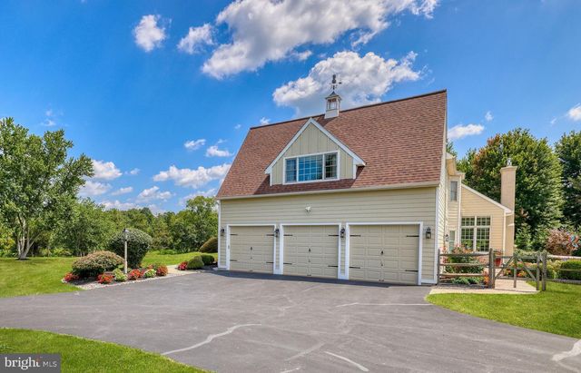 1100 PINEVILLE RD, New Hope, PA 18938