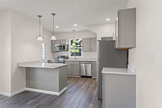 15 Reppert Blvd, Uniontown, PA 15401