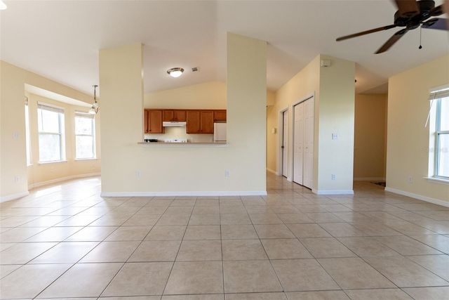 24 PECAN PASS TRAIL, Ocala, FL 34472