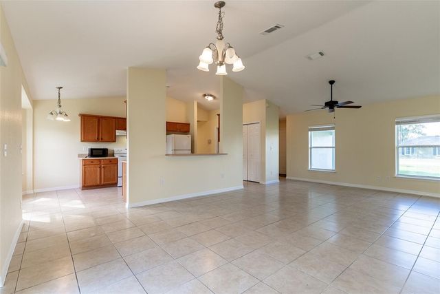 24 PECAN PASS TRAIL, Ocala, FL 34472
