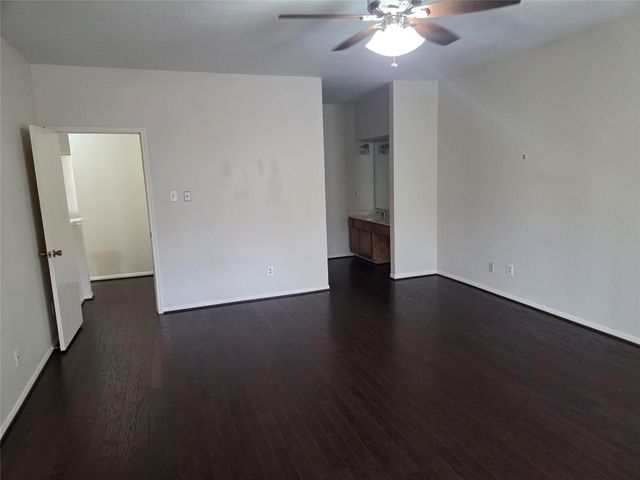 3780 Tanglewilde Street 106, Houston, TX 77063