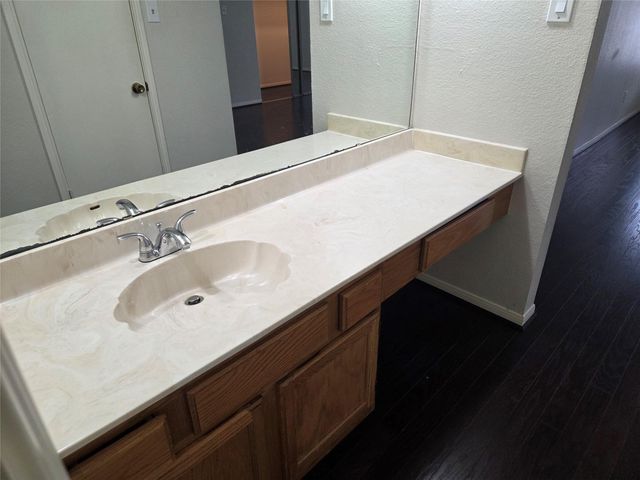 3780 Tanglewilde Street 106, Houston, TX 77063