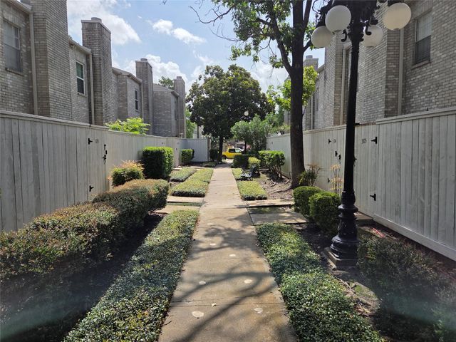 3780 Tanglewilde Street 106, Houston, TX 77063
