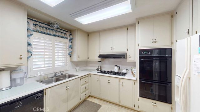 14851 Jeffrey 117, Irvine, CA 92618