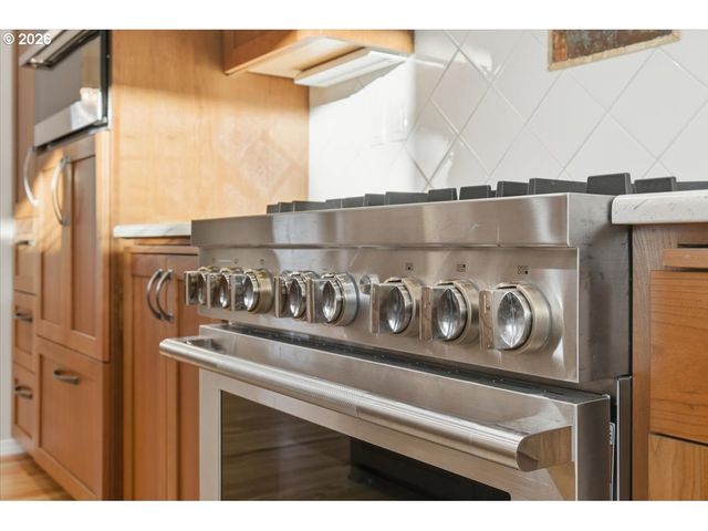 2082 BARRINGTON Ave, Salem, OR 97302