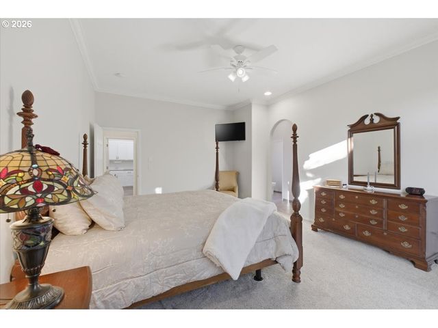 2082 BARRINGTON Ave, Salem, OR 97302