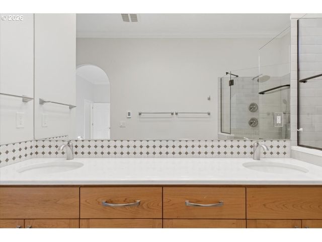 2082 BARRINGTON Ave, Salem, OR 97302