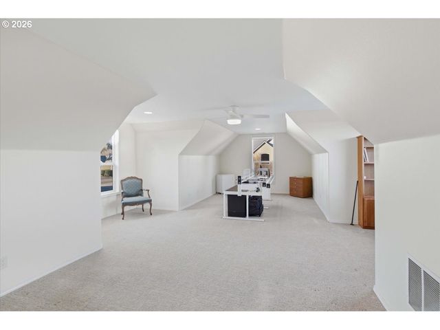 2082 BARRINGTON Ave, Salem, OR 97302