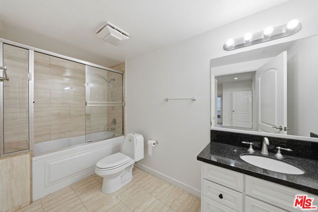 1037 S Fedora Street 204, Los Angeles, CA 90006
