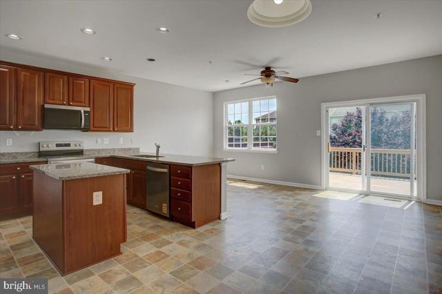 3385 CORNERSTONE CT, Chambersburg, PA 17201