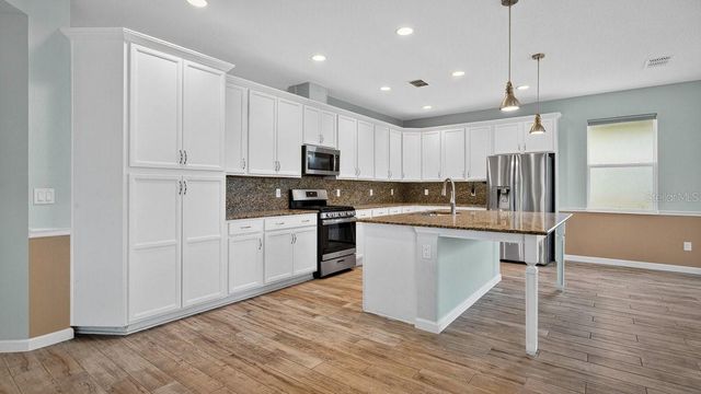 842 ATTITUDE AVENUE, Daytona Beach, FL 32124