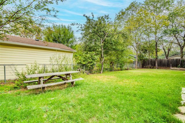 512 E 49th ST A, Austin, TX 78751