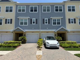 4053 ROCKY SHORES DR, Tampa, FL 33634
