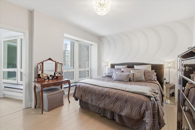 57 E Delaware Place 3904, Chicago, IL 60611