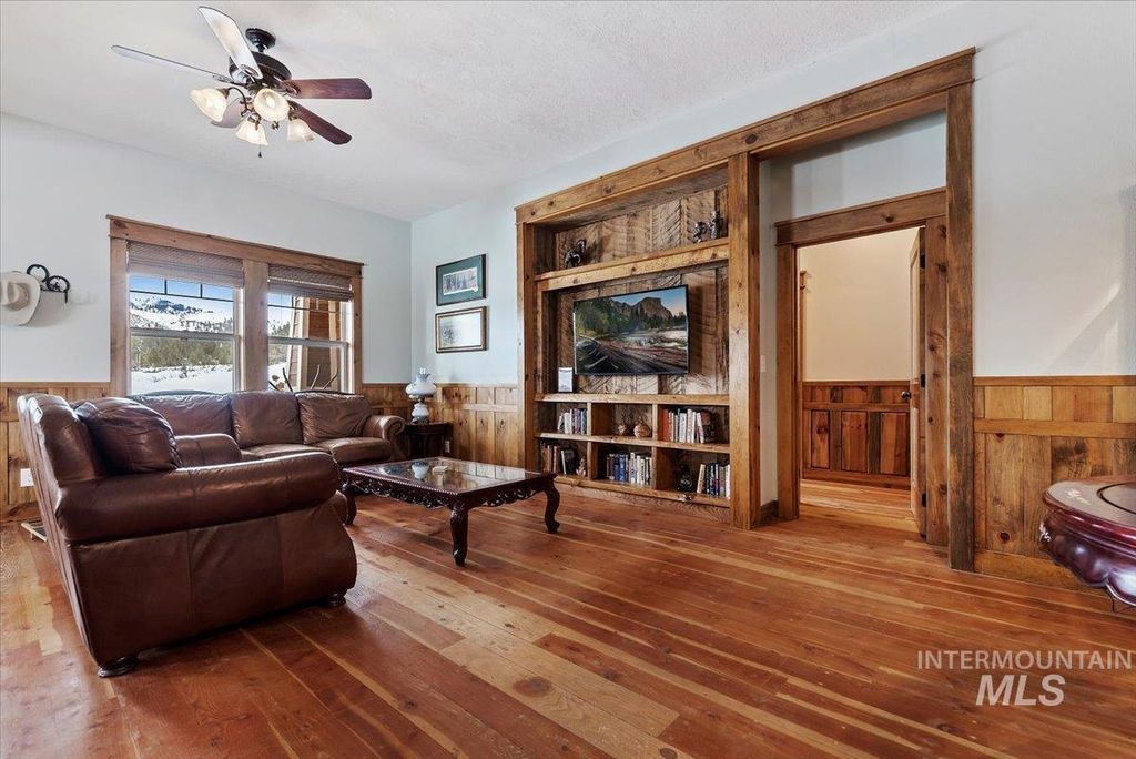 675 W Russell Dr, Prairie, ID 83647 photo 10