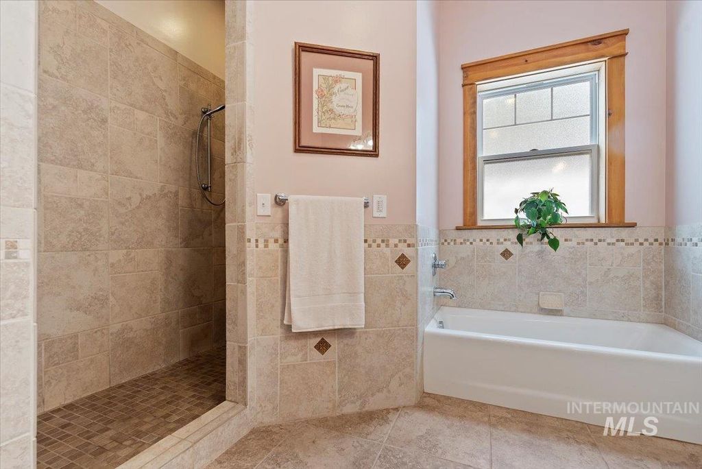 675 W Russell Dr, Prairie, ID 83647 photo 17