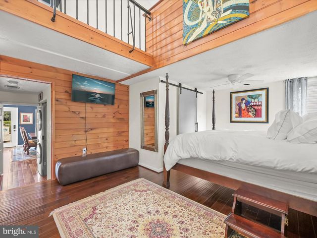 8138 FOREST GLEN DR, Pasadena, MD 21122