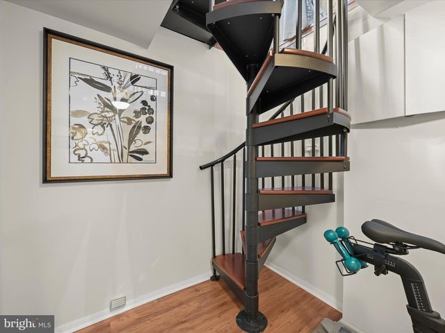 8138 FOREST GLEN DR, Pasadena, MD 21122