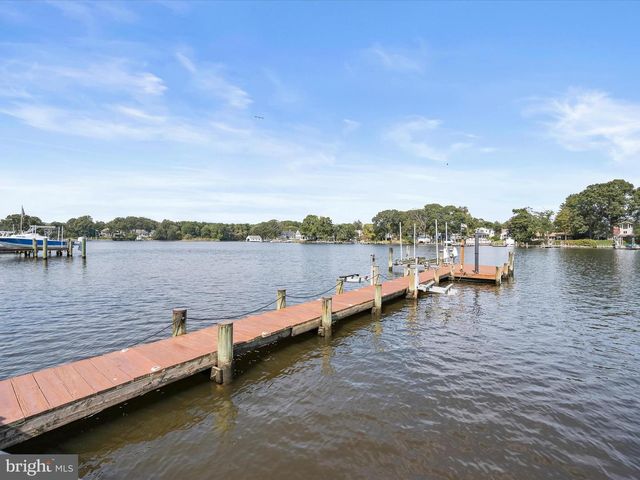 8138 FOREST GLEN DR, Pasadena, MD 21122