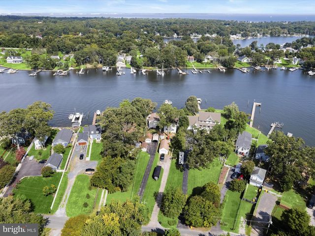 8138 FOREST GLEN DR, Pasadena, MD 21122