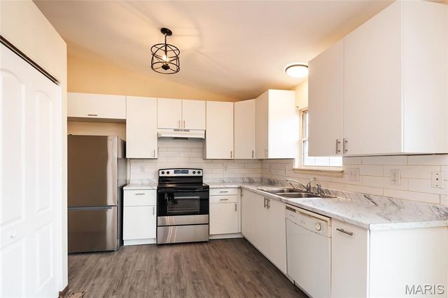 1001 Parc Central Drive, Festus, MO 63028