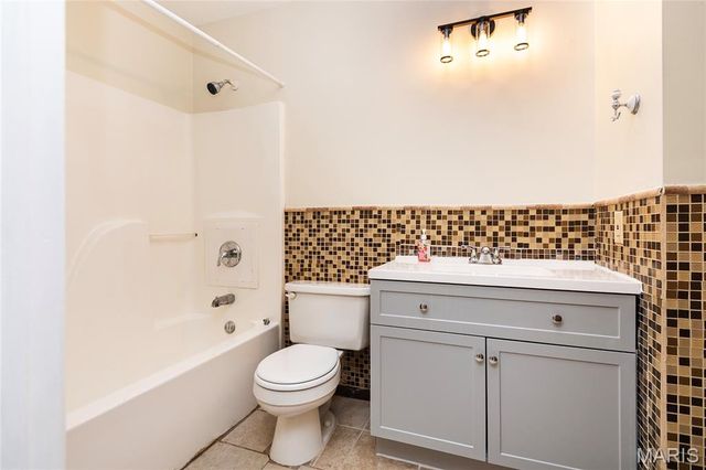 1001 Parc Central Drive, Festus, MO 63028