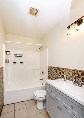 1001 Parc Central Drive, Festus, MO 63028