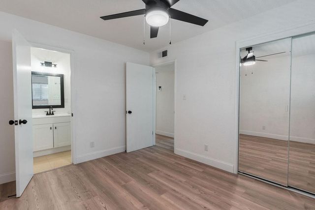 974 W Fairmont, Clovis, CA 93612