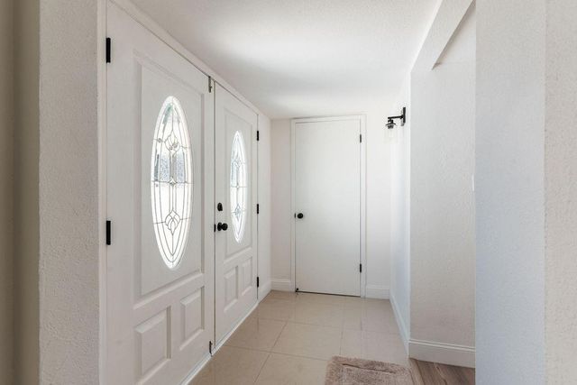 974 W Fairmont, Clovis, CA 93612