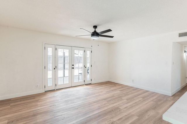 974 W Fairmont, Clovis, CA 93612