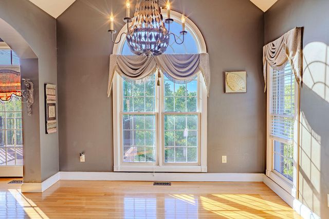916 Country Oaks Drive, Richmond, KY 40475