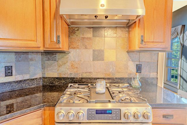 916 Country Oaks Drive, Richmond, KY 40475