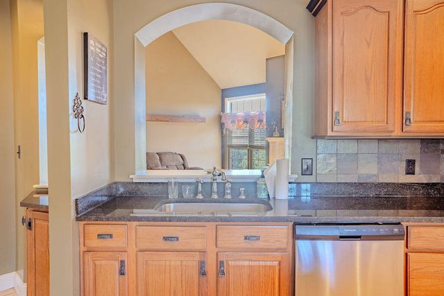 916 Country Oaks Drive, Richmond, KY 40475