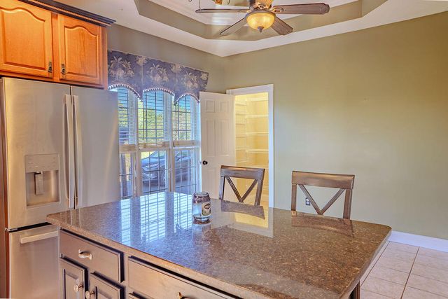 916 Country Oaks Drive, Richmond, KY 40475