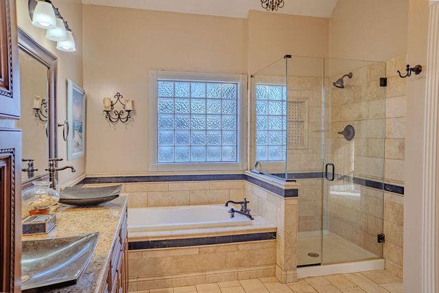 916 Country Oaks Drive, Richmond, KY 40475