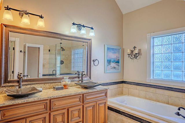 916 Country Oaks Drive, Richmond, KY 40475