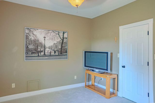 916 Country Oaks Drive, Richmond, KY 40475
