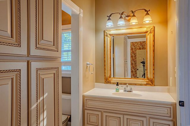 916 Country Oaks Drive, Richmond, KY 40475
