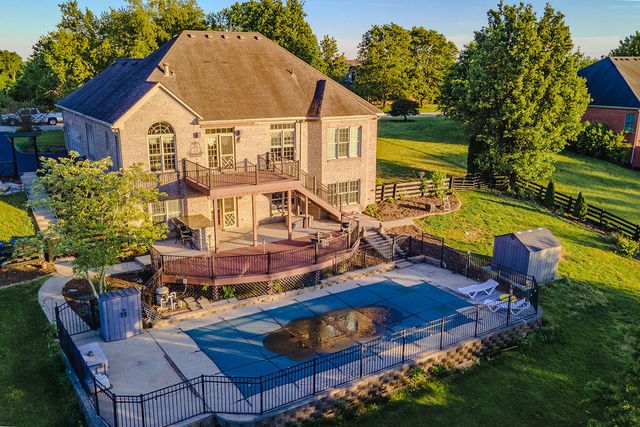 916 Country Oaks Drive, Richmond, KY 40475