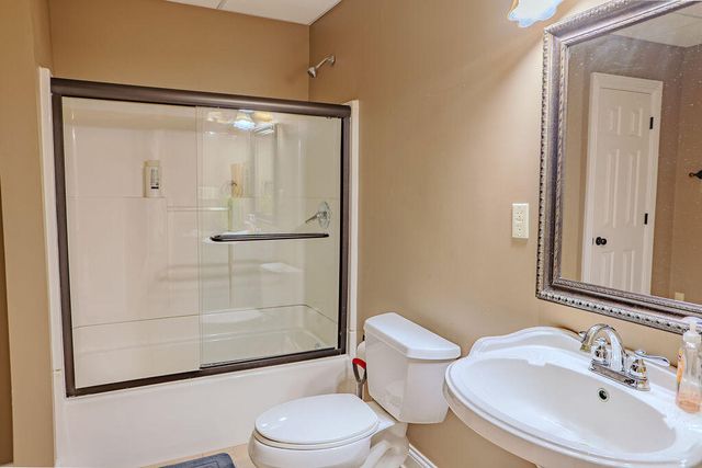 916 Country Oaks Drive, Richmond, KY 40475