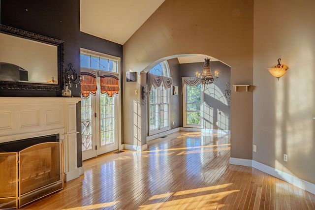 916 Country Oaks Drive, Richmond, KY 40475
