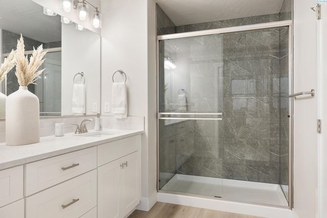 6626 W 30th Pl, Kennewick, WA 99338