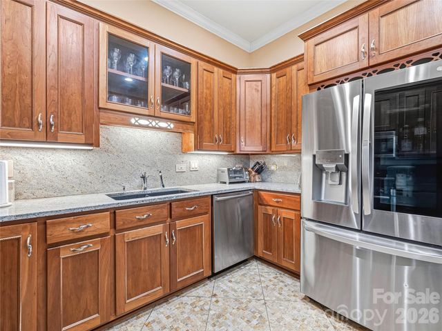 30 Dover Street, Asheville, NC 28804
